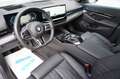 BMW 520 d M Sport PANO H&K 360 HUD ACC SIDE KEY Grijs - thumbnail 4