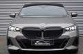 BMW 520 d M Sport PANO H&K 360 HUD ACC SIDE KEY Grijs - thumbnail 2
