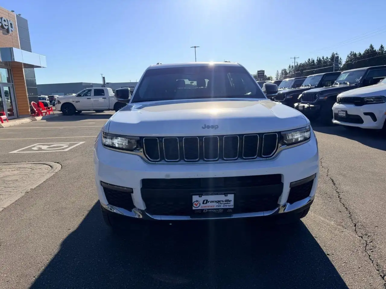 Jeep Grand Cherokee снимка Jeep Grand Cherokee