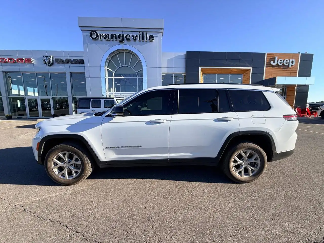 Jeep Grand Cherokee снимка Jeep Grand Cherokee