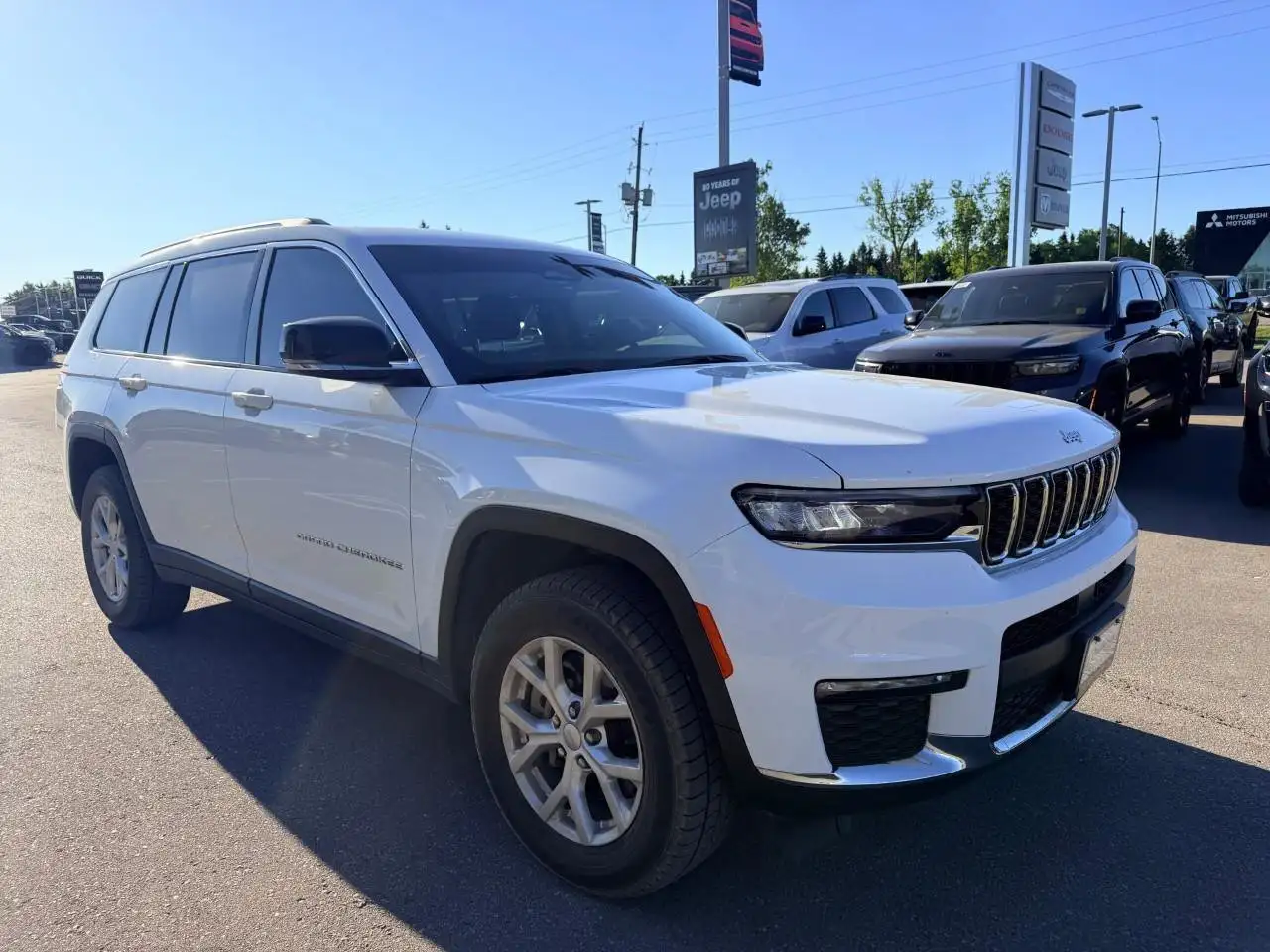 Jeep Grand Cherokee снимка Jeep Grand Cherokee