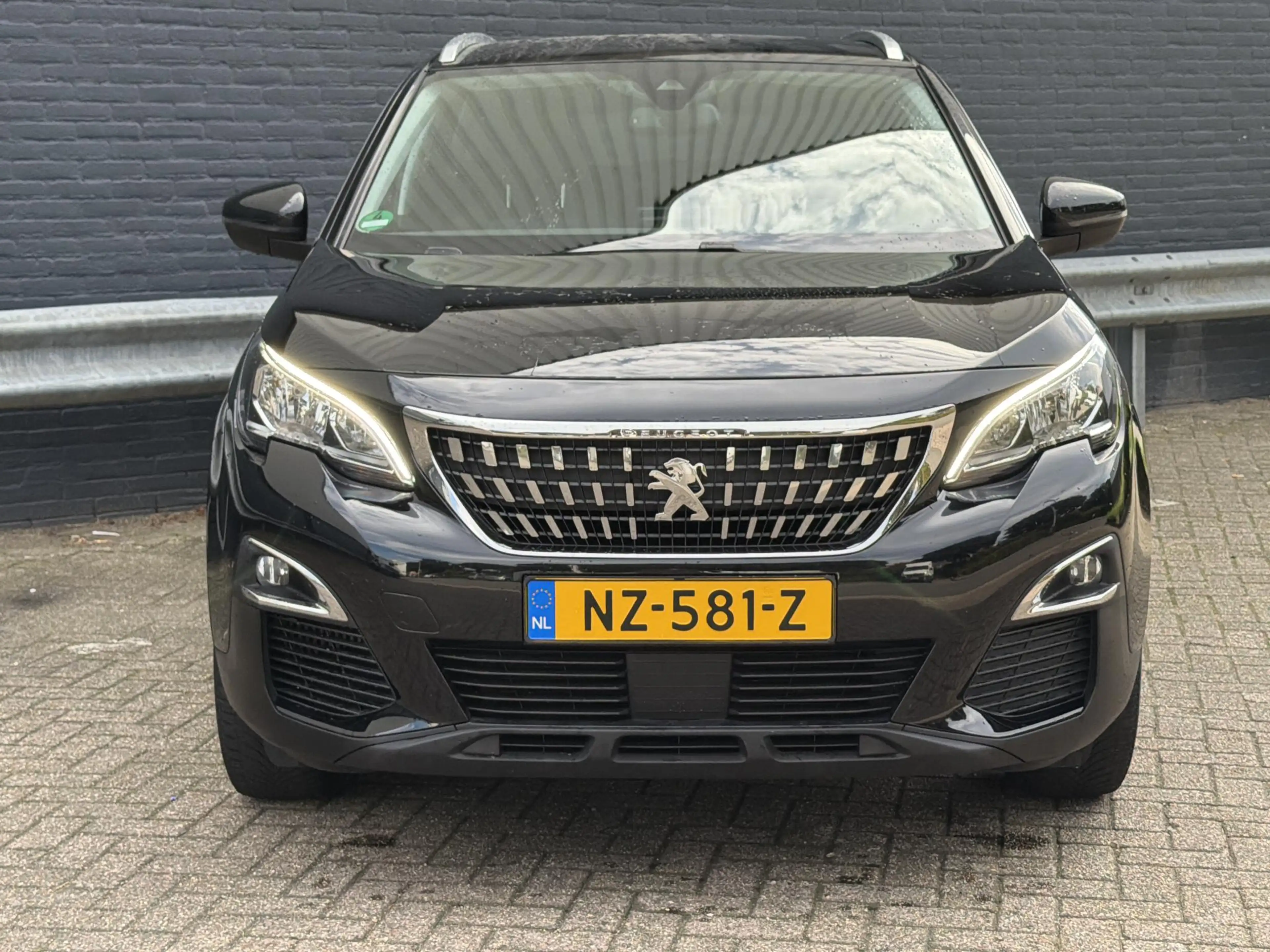 Peugeot 3008 1.2 PureTech Blue Lease Executive | Cruise | Clima — photo 5