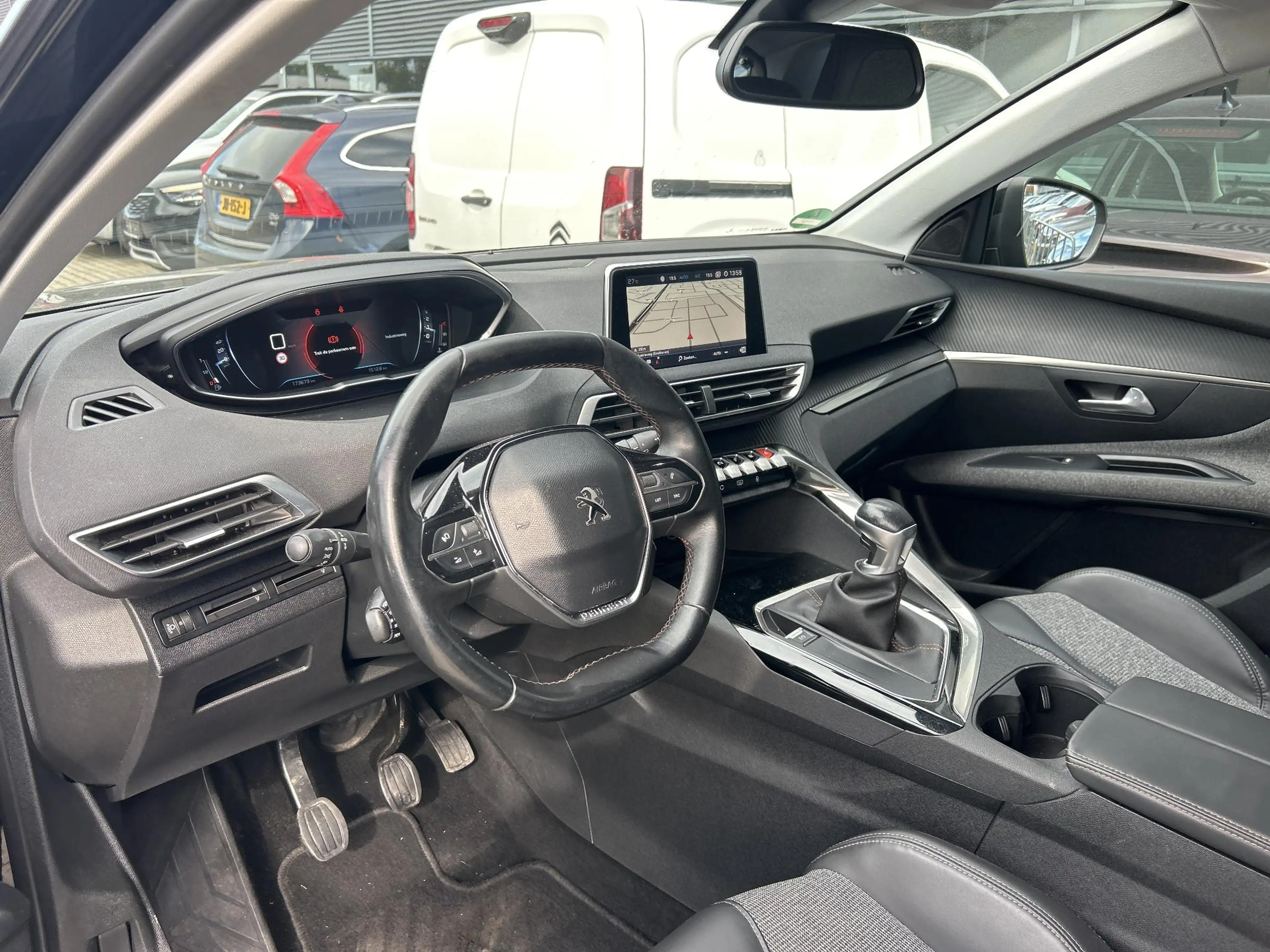 Peugeot 3008 1.2 PureTech Blue Lease Executive | Cruise | Clima — photo 3