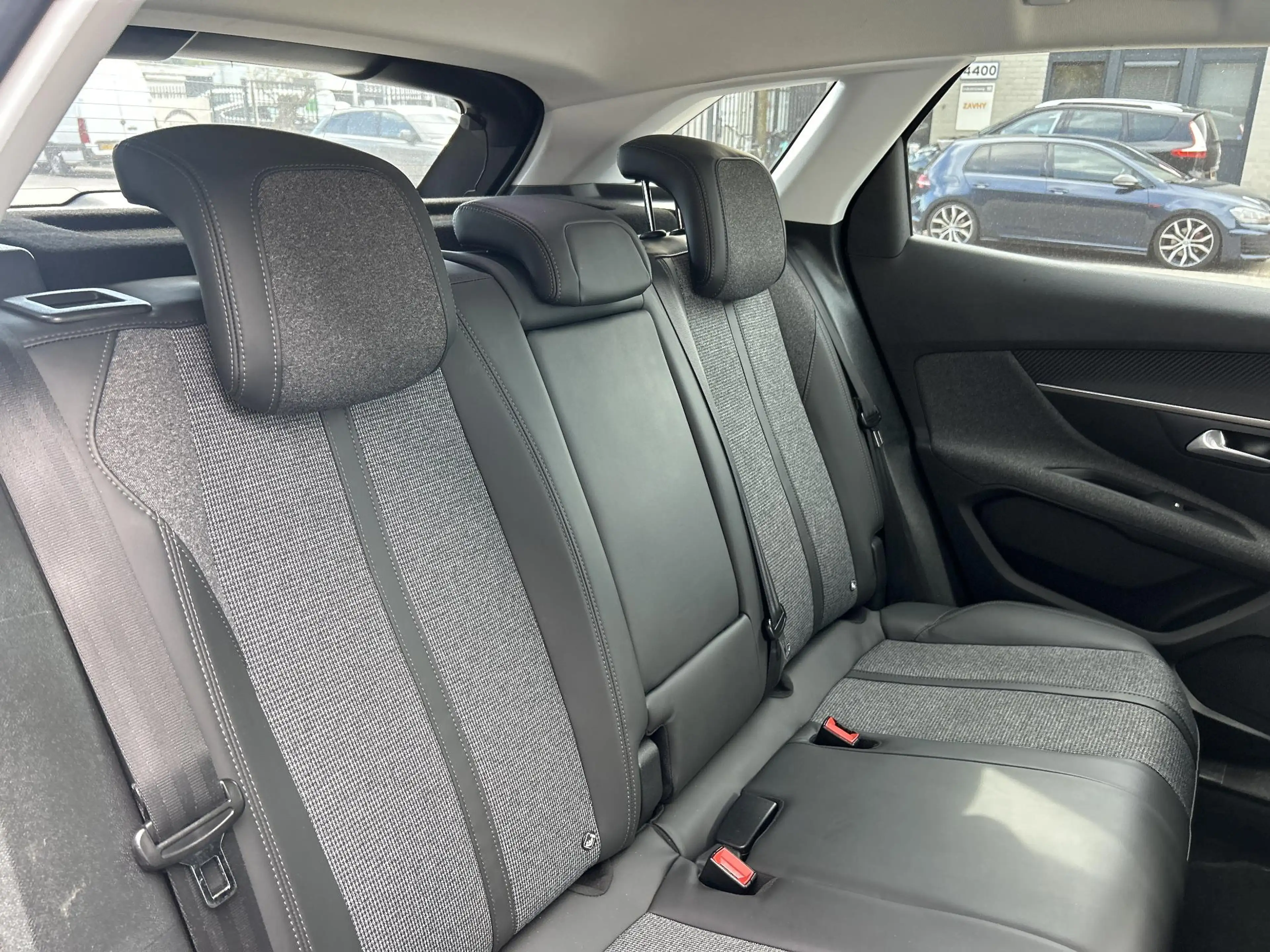 Peugeot 3008 1.2 PureTech Blue Lease Executive | Cruise | Clima — photo 14