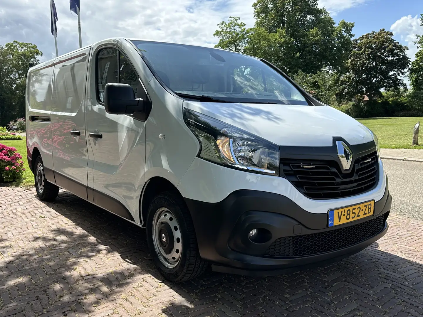 Renault Trafic 1.6 dCi T29 L2H1 Comfort Energy Dubbele schuifdeur Wit - 2