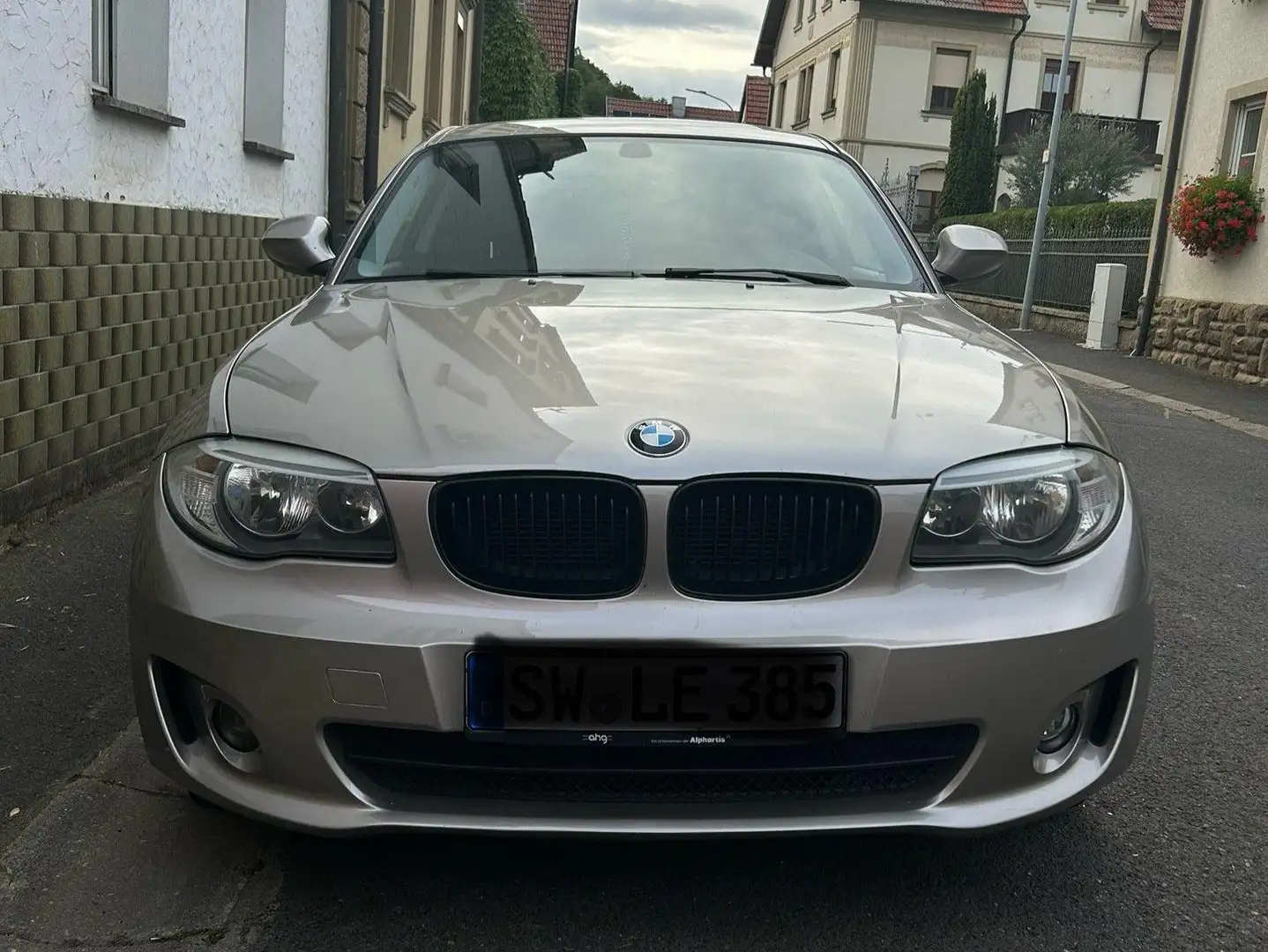 BMW 120 120i Coupe Beige - 2