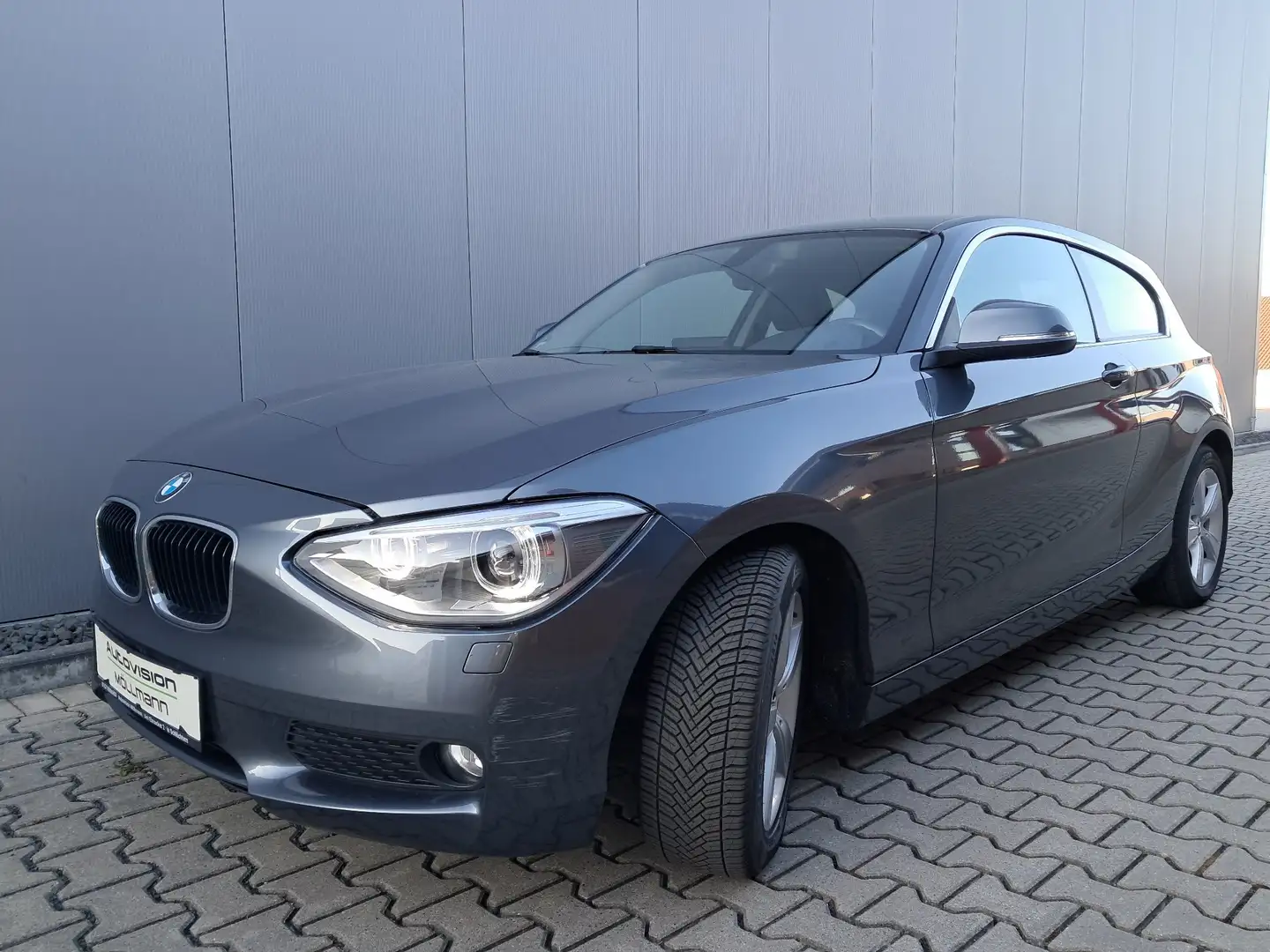 BMW 116 116 i, 135 PS,Bi-Xenon,Leder,Klima,Navi,Start/Stop Grigio - 1