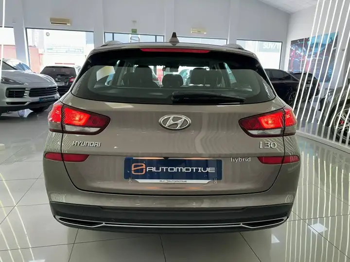 Hyundai i30 2022, foto 29