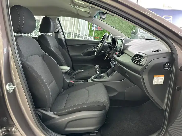 Hyundai i30 2022, foto 12