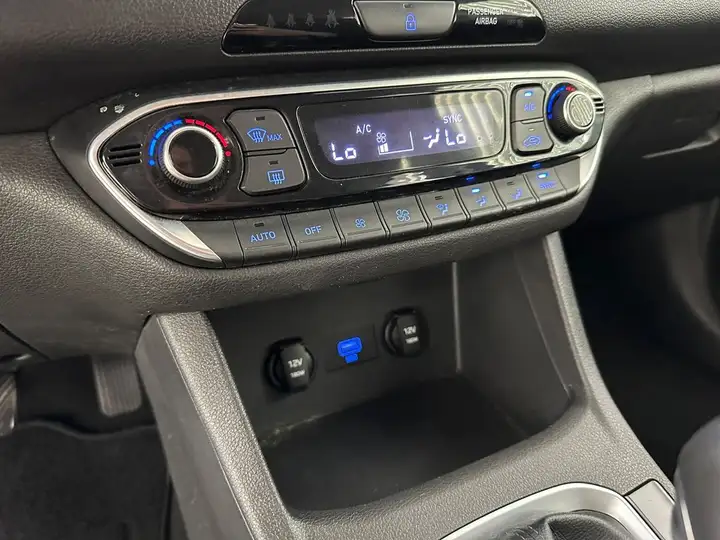 Hyundai i30 2022, foto 24
