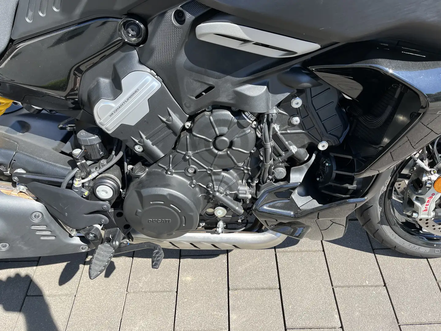 Ducati Diavel V4, schwarz, original Чёрный - 2