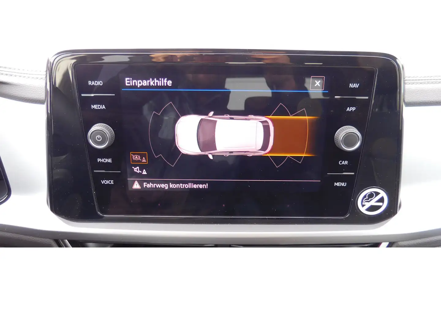 Volkswagen T-Roc 1.5 Life TSI BMT DSG Navi Klima Alu Weiß - 1