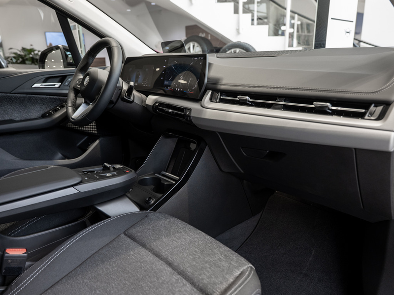 BMW 218 i Active Tourer 360° PANO LED AKTIVSITZE — photo 7