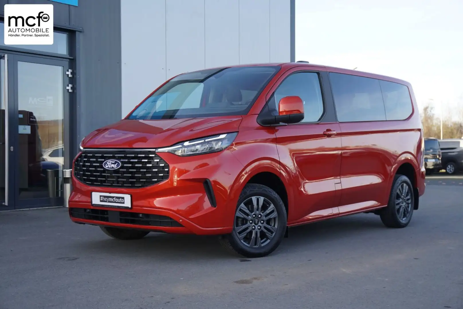 FORD Tourneo