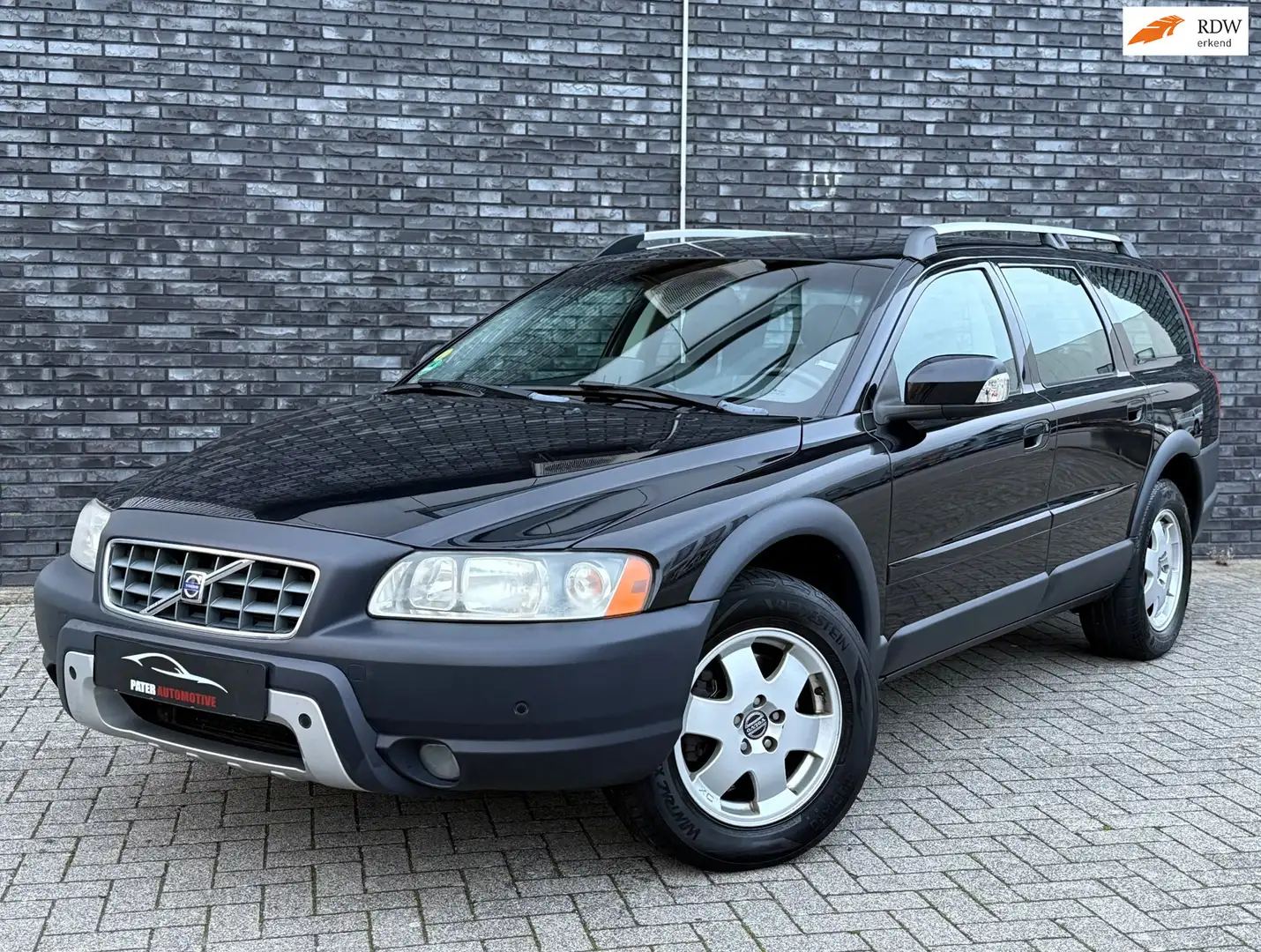 Volvo XC70 2.5 T AWD Leder|Cruise|Trekgewicht 1800kg|Navi|Led Schwarz - 1