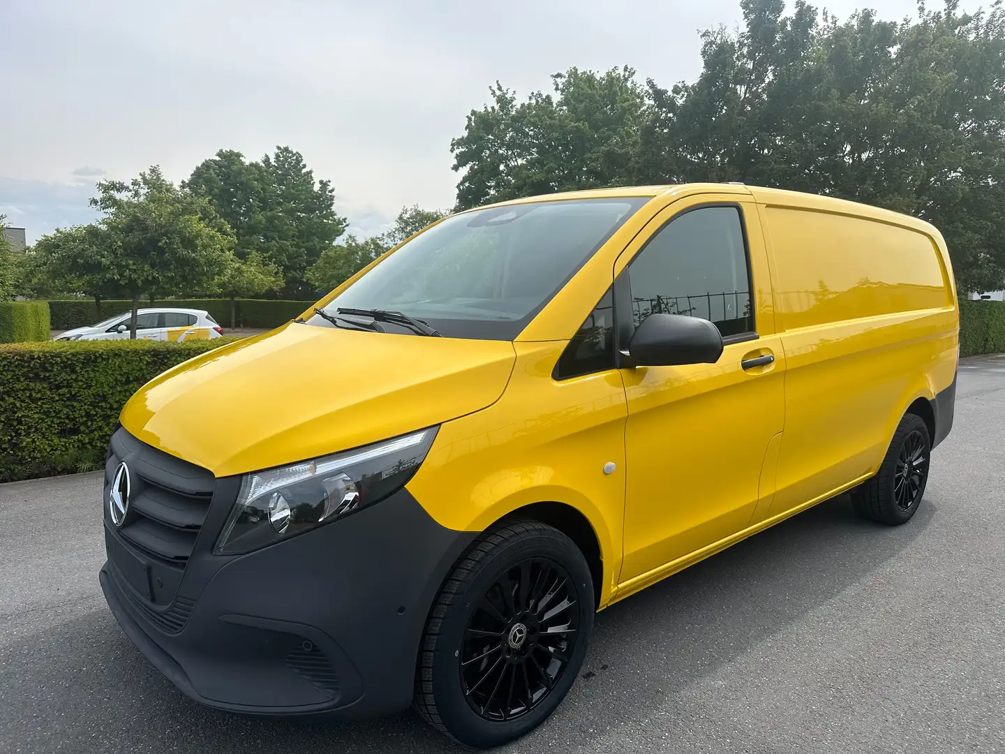 Mercedes-Benz Vito Facelift * Camera* PDC * Navi Jaune - 1