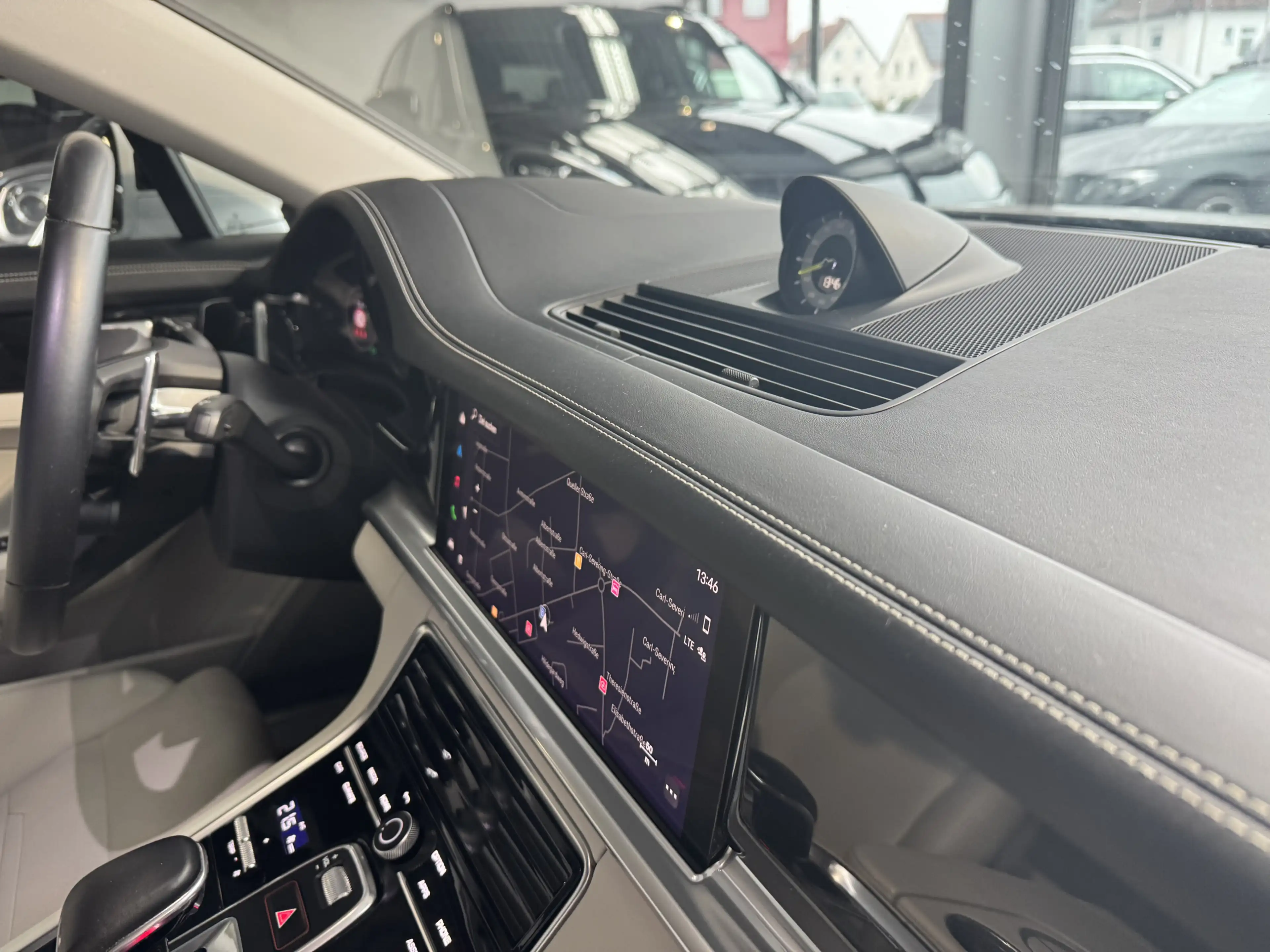 Porsche Panamera Approved — photo 2