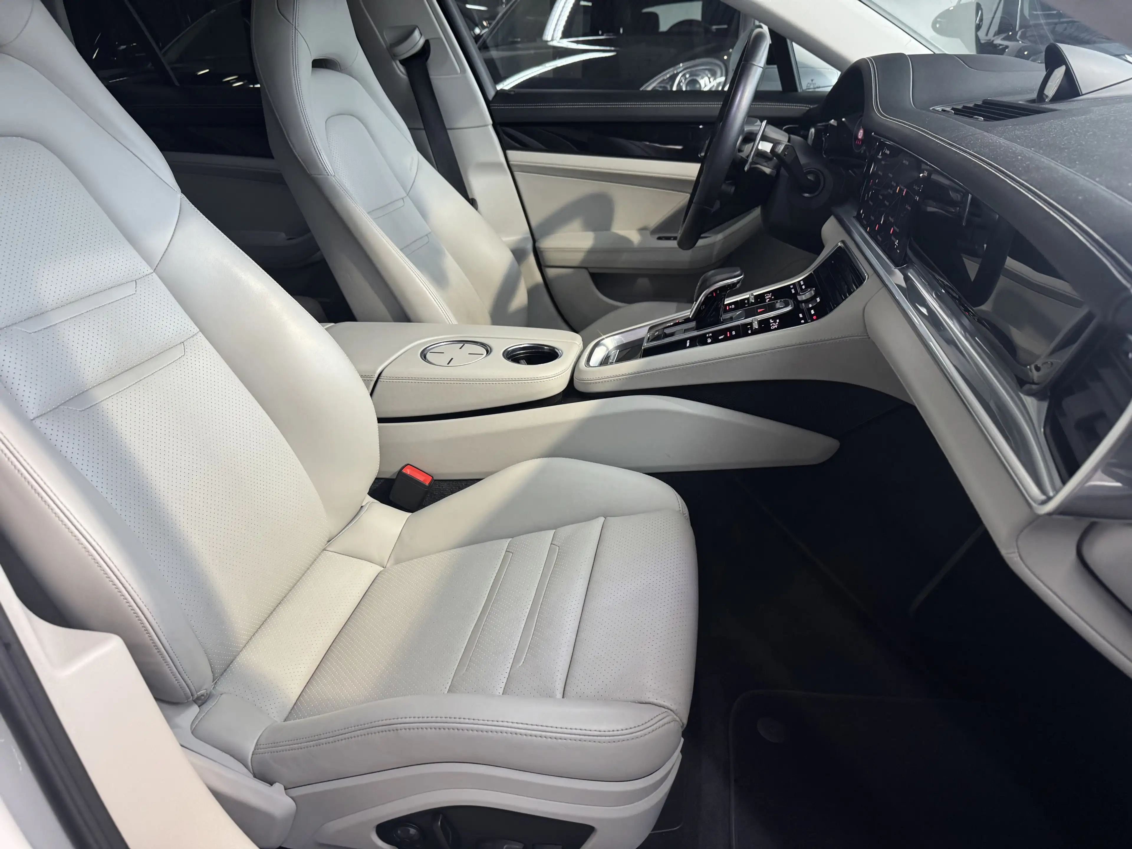 Porsche Panamera Approved — photo 6