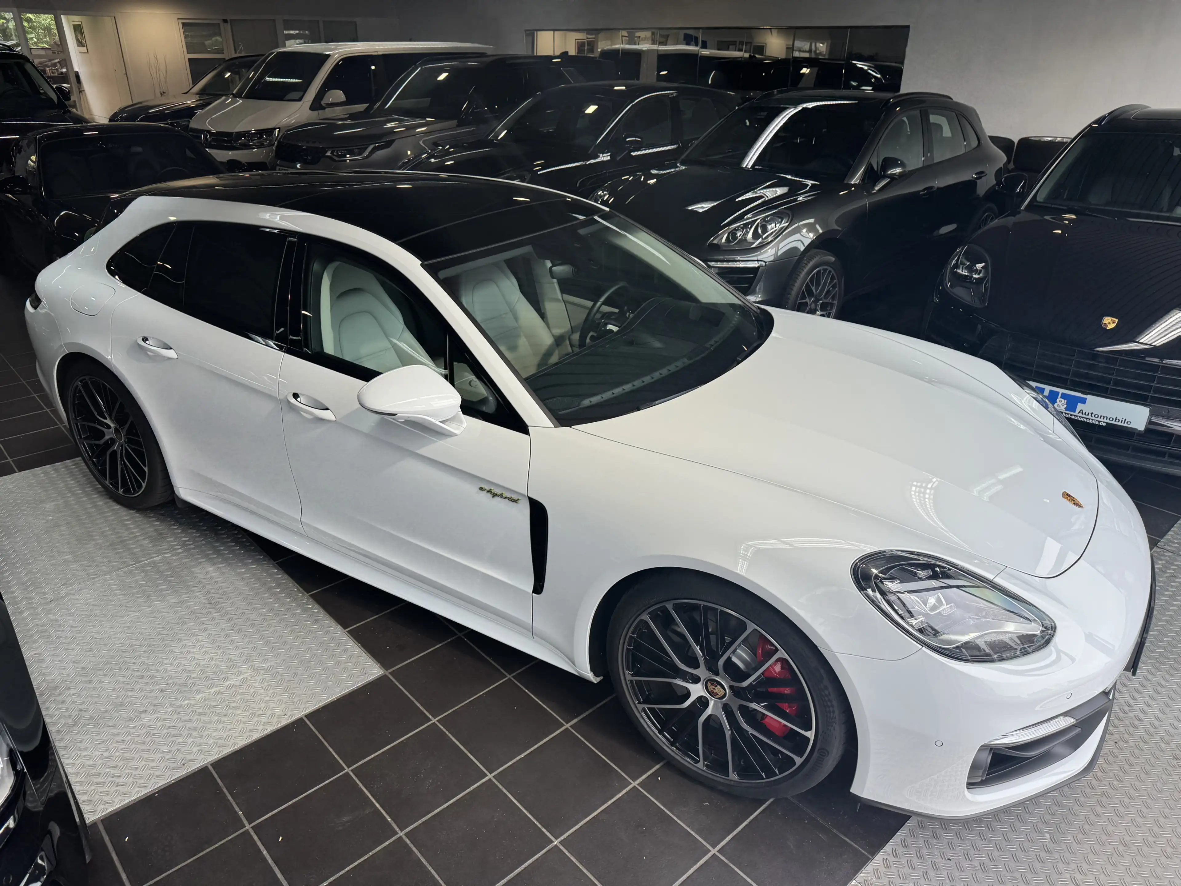Porsche Panamera Approved