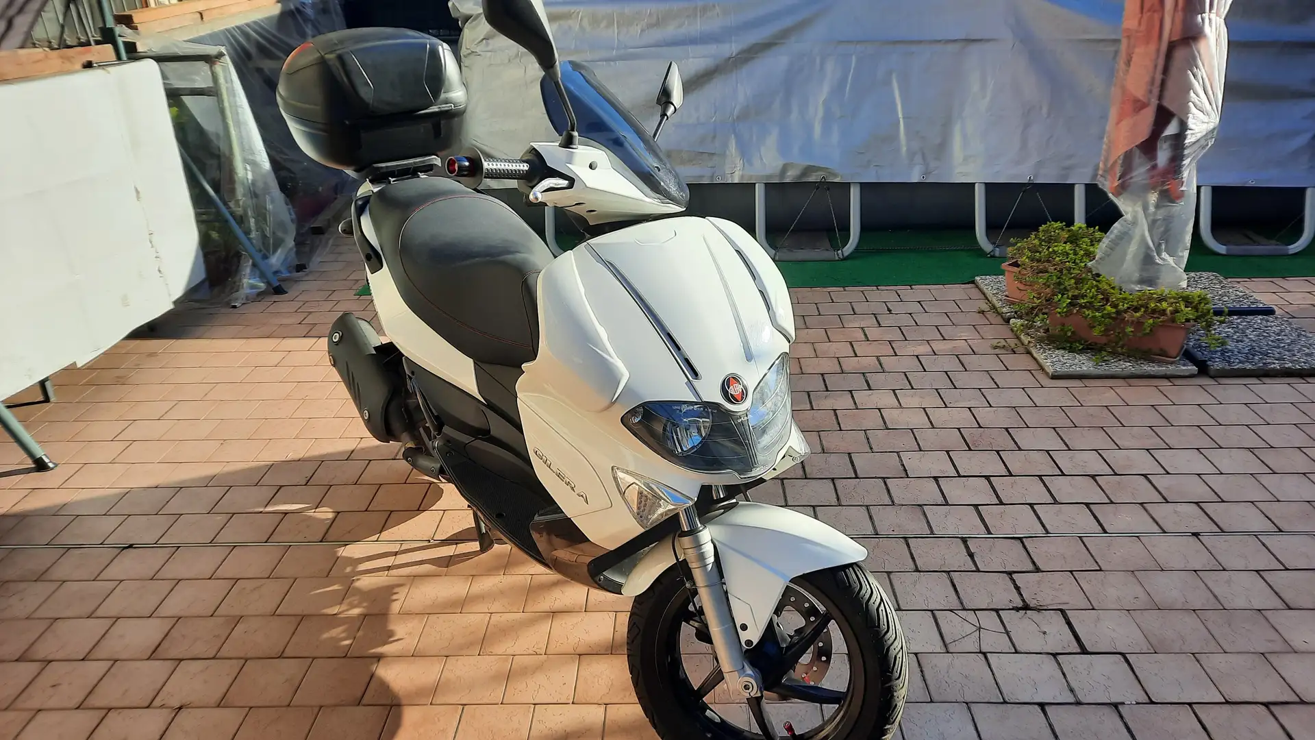 Gilera Runner 125 St Blanco - 2