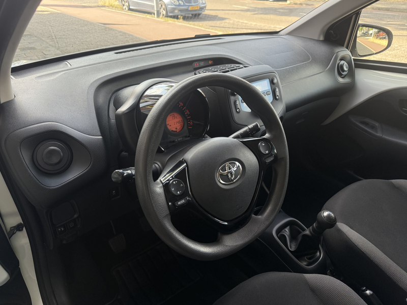 Toyota Aygo 1.0 VVT-i x-fun | airco | elektrische ramen | — photo 10