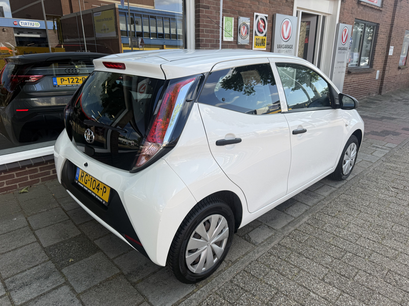 Toyota Aygo 1.0 VVT-i x-fun | airco | elektrische ramen | — photo 9