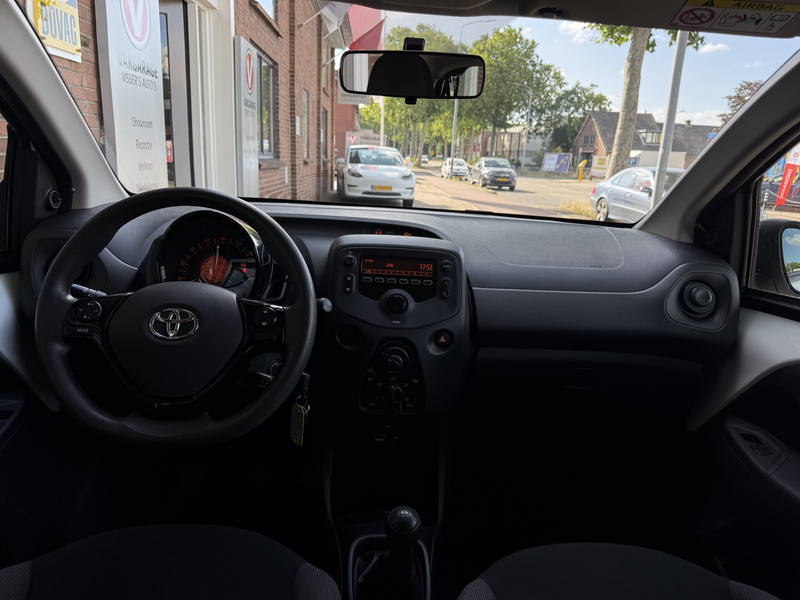 Toyota Aygo 1.0 VVT-i x-fun | airco | elektrische ramen | — photo 11