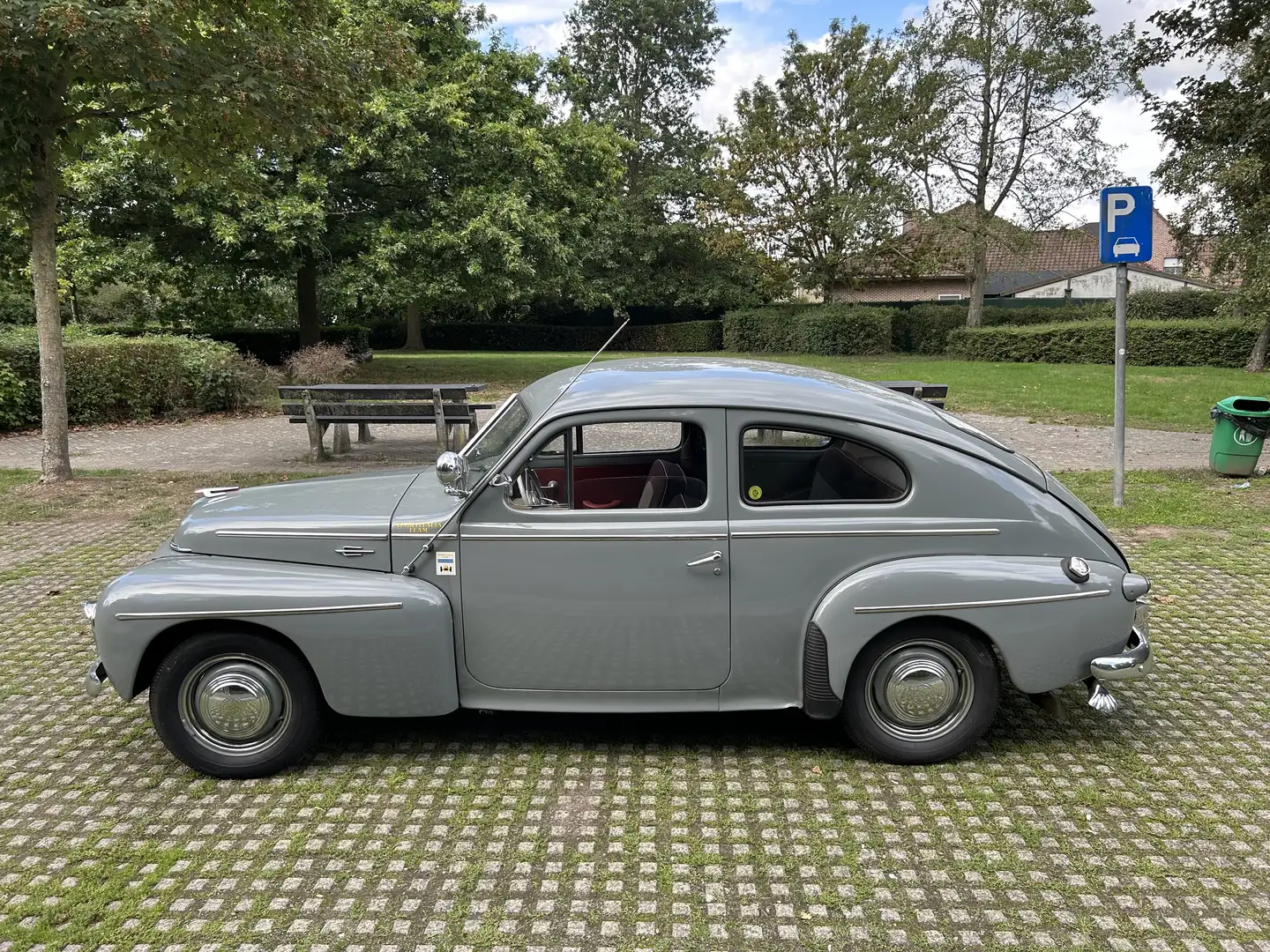 Volvo PV544 2 Deurs Grau - 1