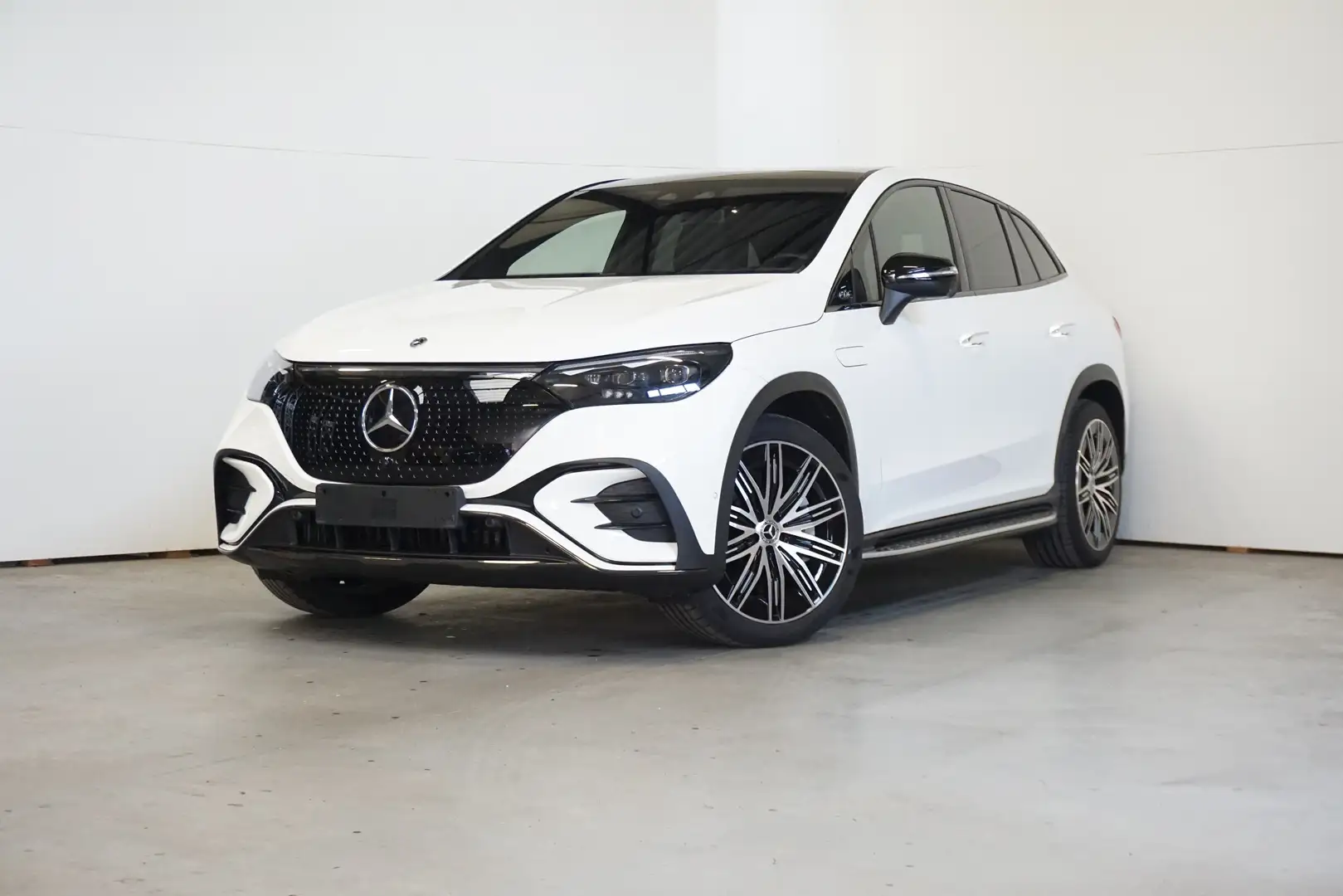 Mercedes-Benz EQE 300 SUV - Edition AMG-Line Blanc - 1