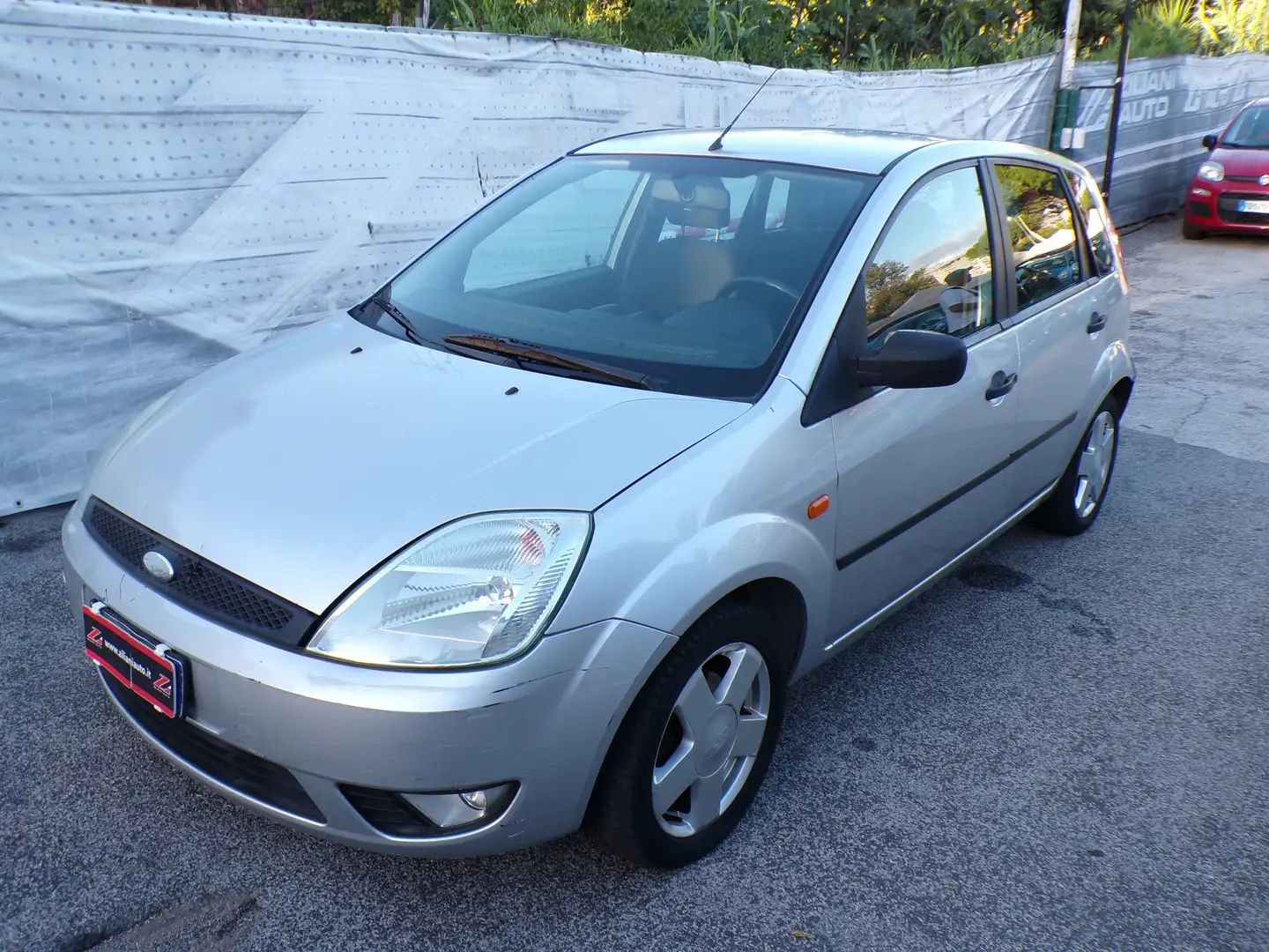 Ford Fiesta Fiesta 5p 1.2 16v Argento - 2