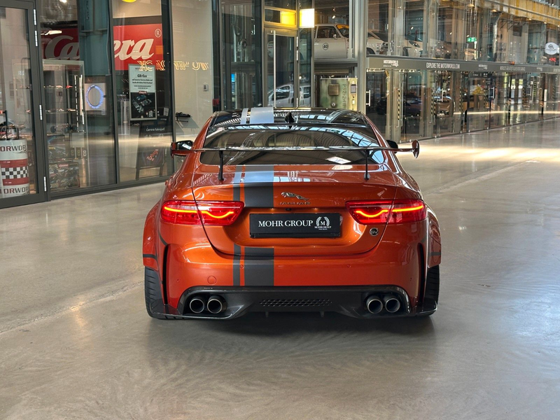 Jaguar XE SV Project 8/Track-Pack/Carbon-Ceramic-Brake — photo 7