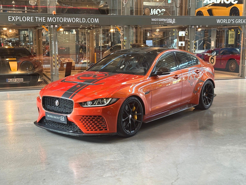 Jaguar XE SV Project 8/Track-Pack/Carbon-Ceramic-Brake — photo 2