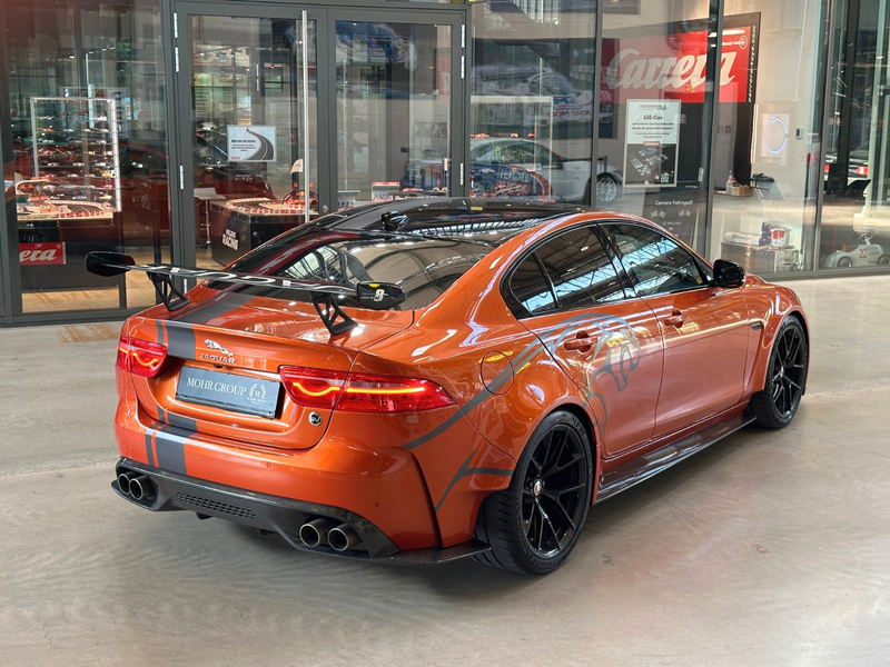 Jaguar XE SV Project 8/Track-Pack/Carbon-Ceramic-Brake — photo 8