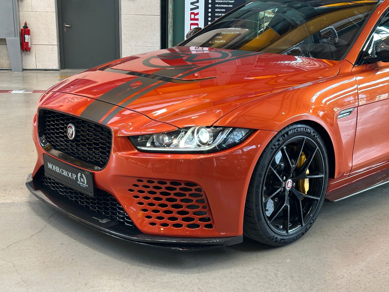 Jaguar XE SV Project 8/Track-Pack/Carbon-Ceramic-Brake — photo 9