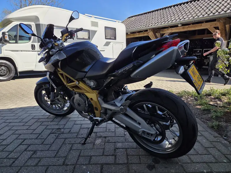 Aprilia Shiver 750 - foto 6
