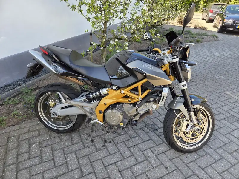 Aprilia Shiver 750 - foto 8