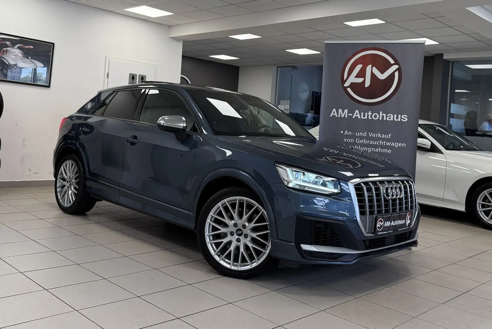 Audi SQ2 2.0 TFSI Quattro *PanoSD*LED*LederAlcantara* Синій - 1