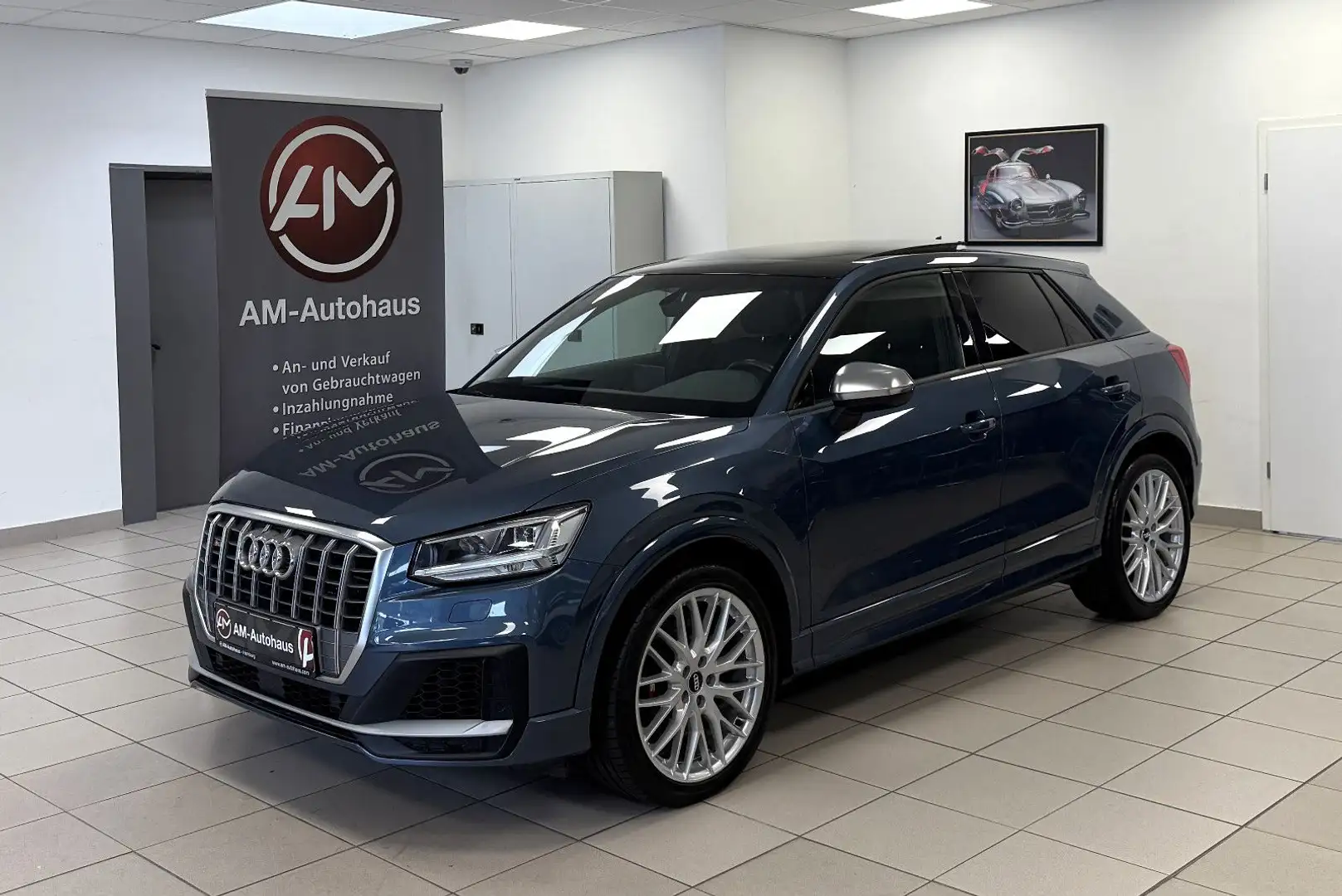 Audi SQ2 2.0 TFSI Quattro *PanoSD*LED*LederAlcantara* Синій - 2