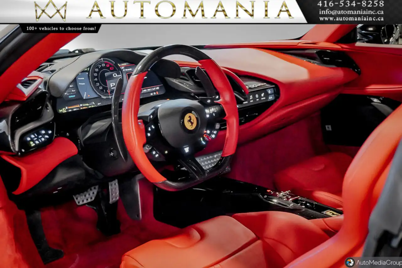 Ferrari SF90 Stradale снимка Ferrari SF90 Stradale