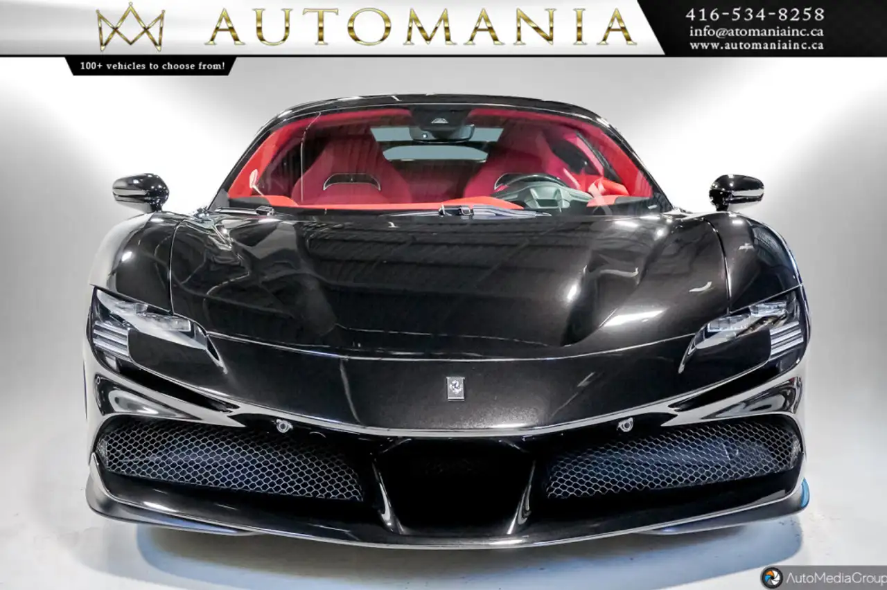 Ferrari SF90 Stradale снимка Ferrari SF90 Stradale