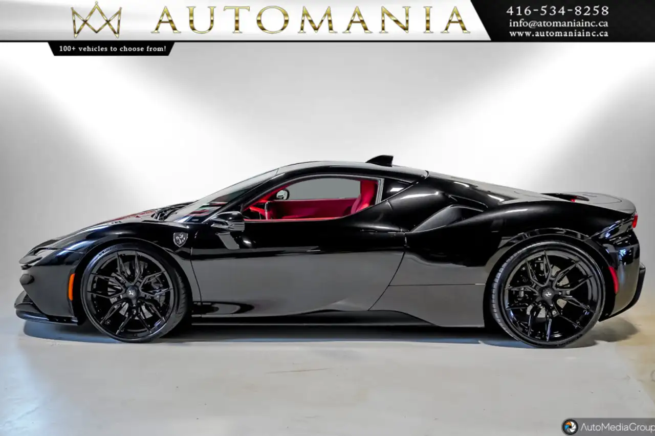 Ferrari SF90 Stradale снимка Ferrari SF90 Stradale