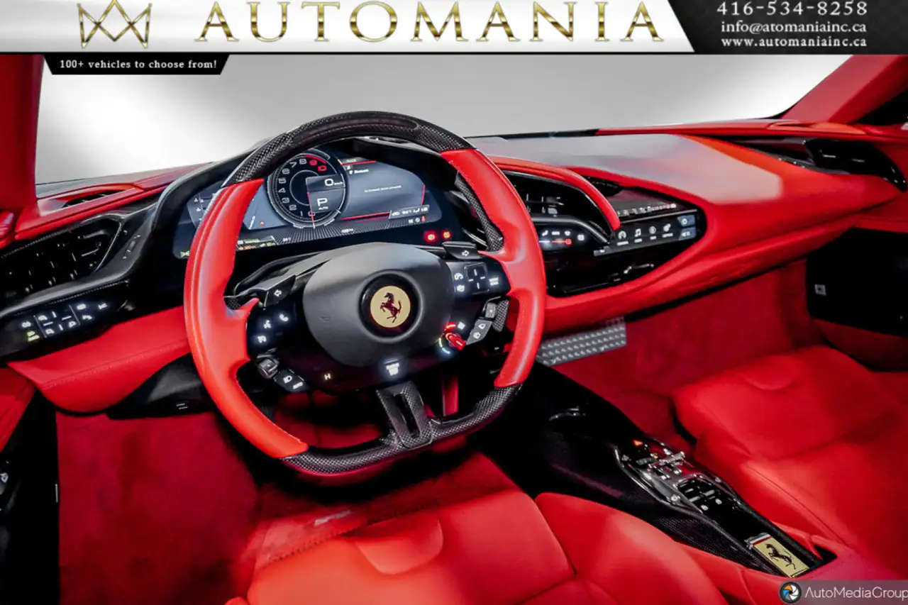 Ferrari SF90 Stradale снимка Ferrari SF90 Stradale