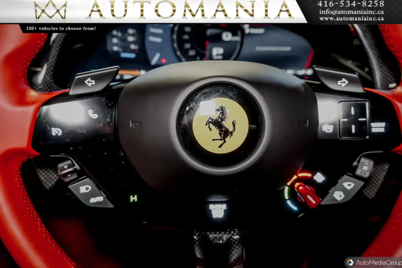 Ferrari SF90 Stradale снимка Ferrari SF90 Stradale