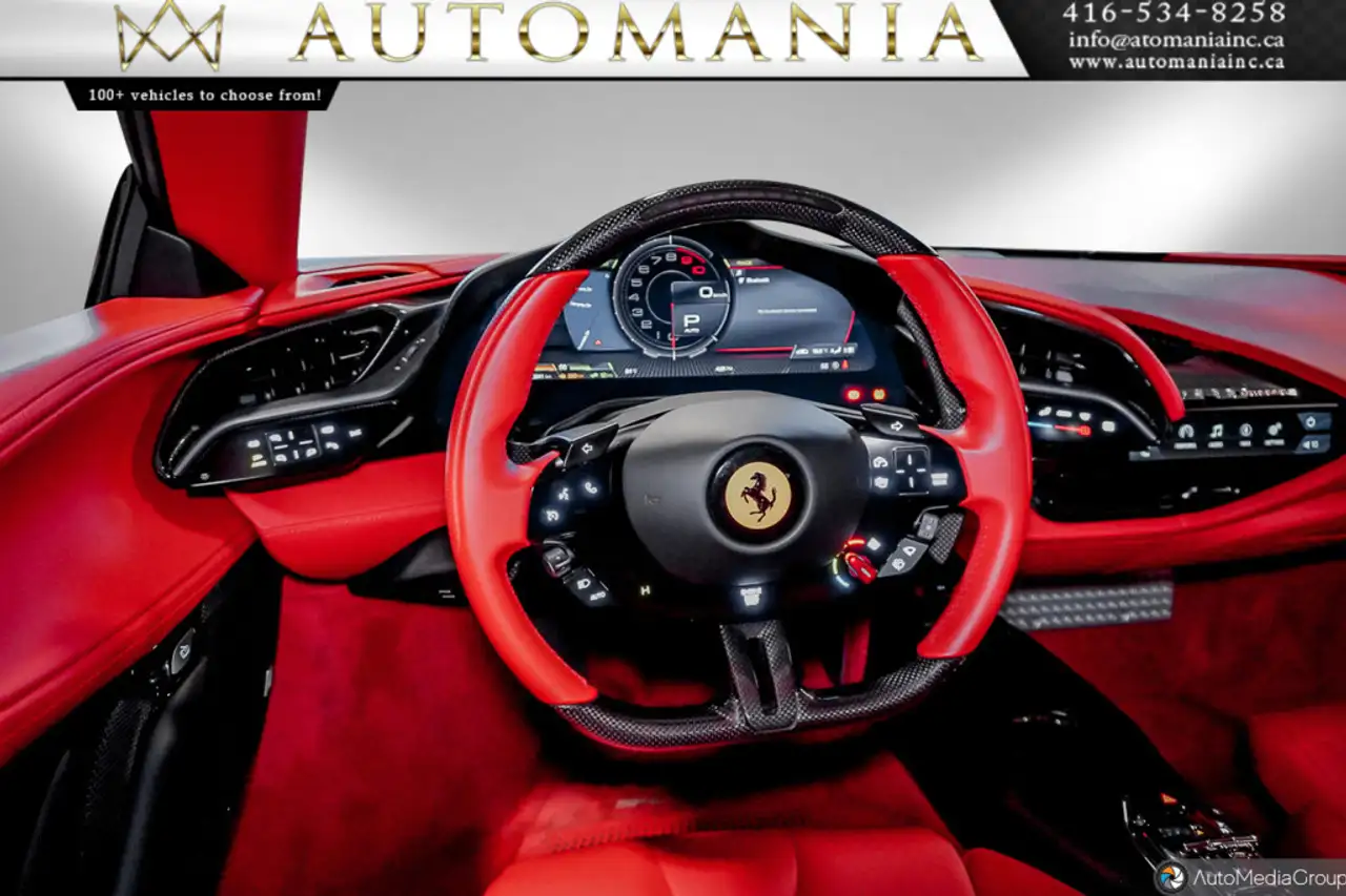 Ferrari SF90 Stradale снимка Ferrari SF90 Stradale