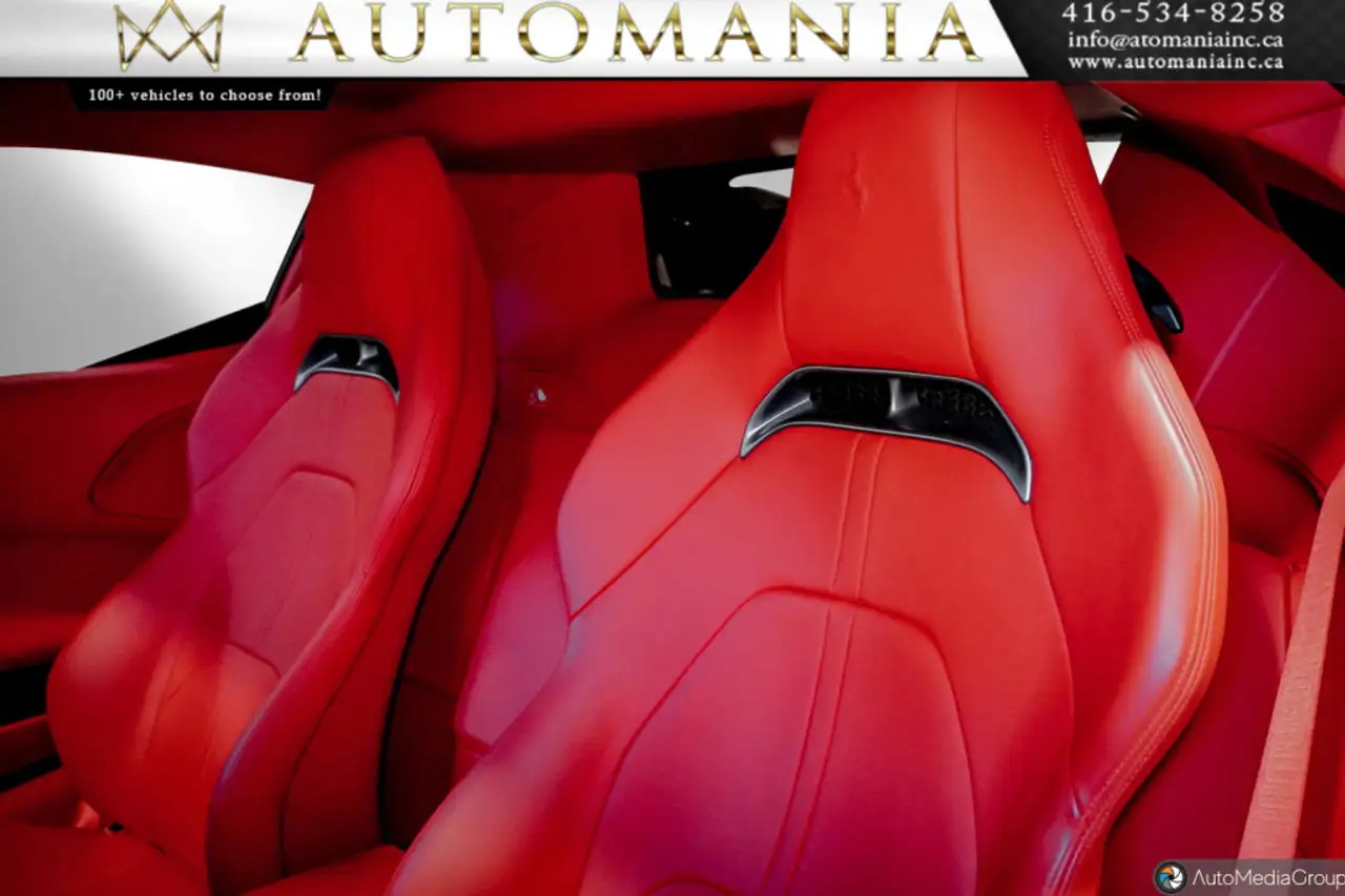 Ferrari SF90 Stradale снимка Ferrari SF90 Stradale