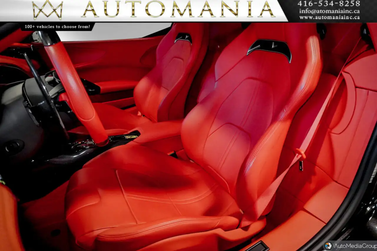 Ferrari SF90 Stradale снимка Ferrari SF90 Stradale