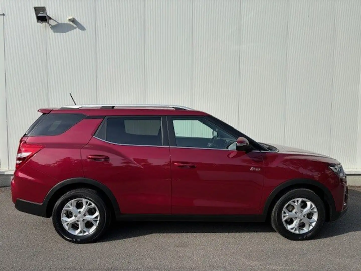 SsangYong Tivoli Grand 1.5 T-GDI 2WD Quartz Rouge - 2