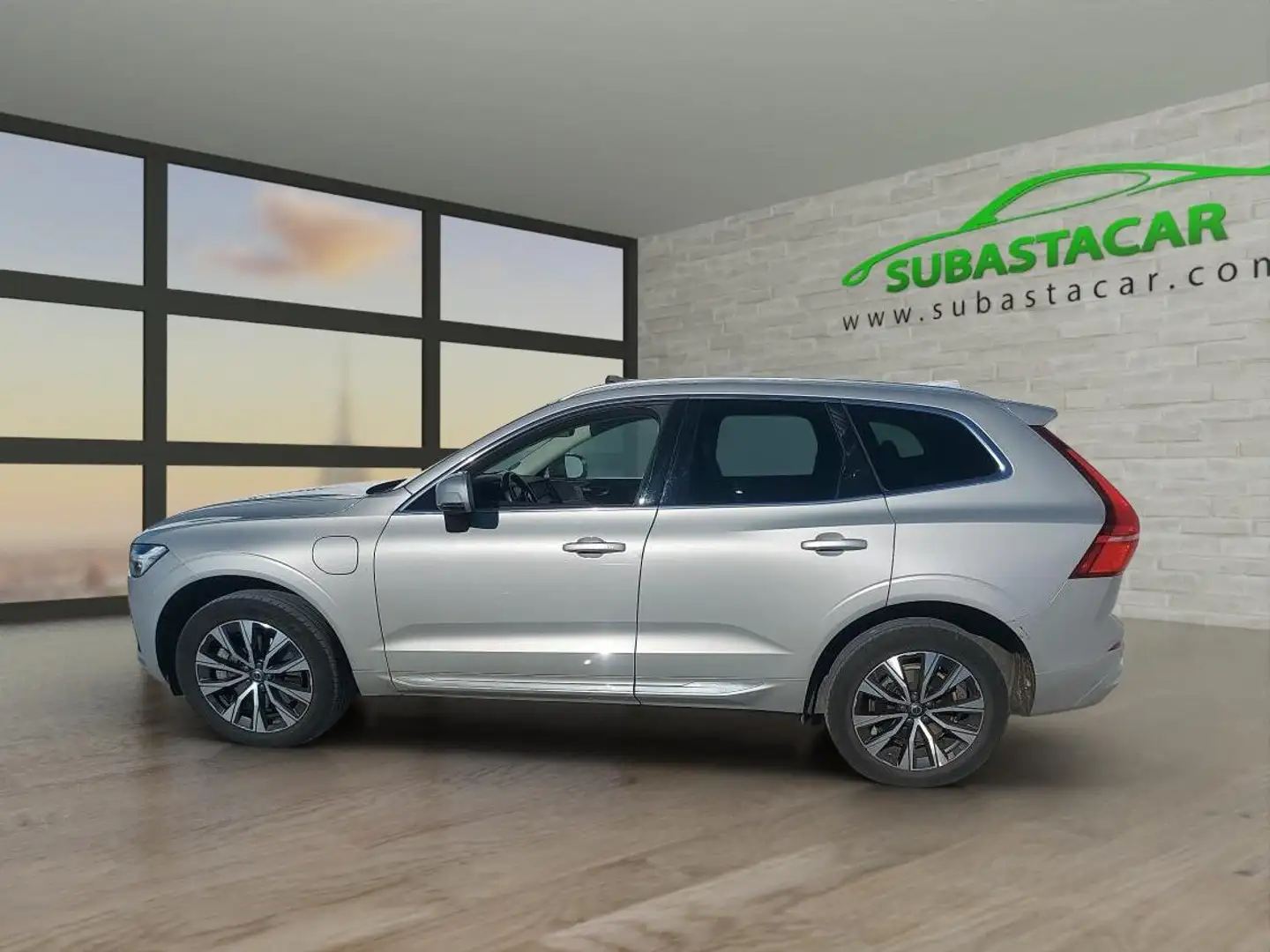 Volvo XC60 2.0 T6 AWD Recharge Inscription Auto Plateado - 1
