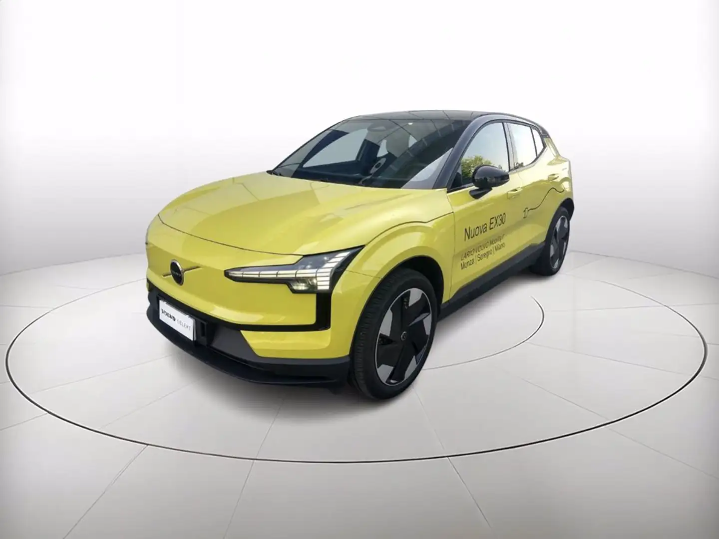 Volvo EX30 Single Motor Extended Range Plus rwd Jaune - 1