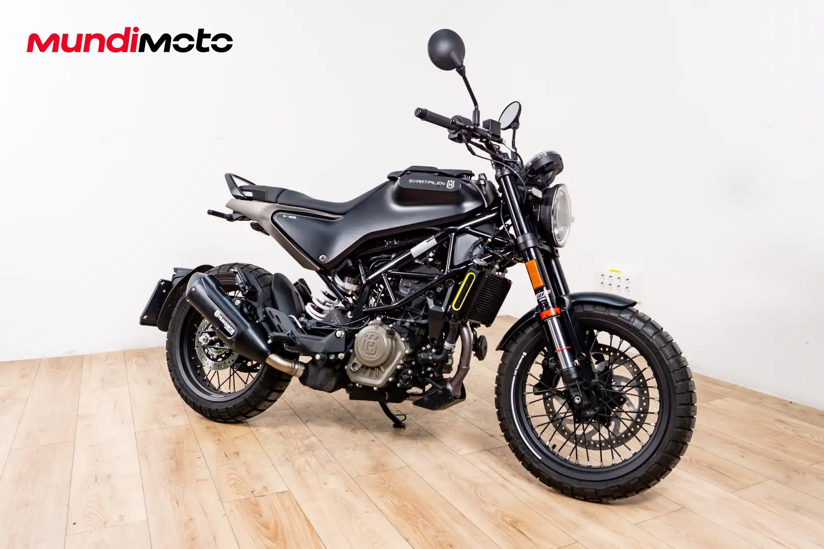 Husqvarna Svartpilen - 2